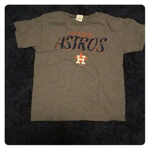 Gray short sleeve astros:)